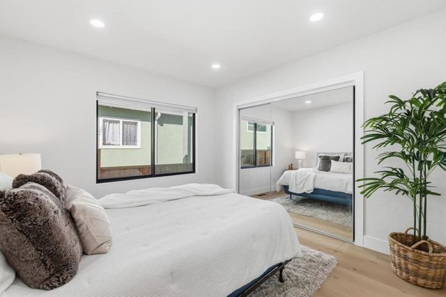 895 Laurel Avenue, Belmont, CA 94002