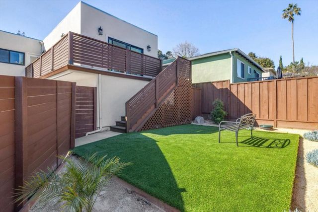 895 Laurel Avenue, Belmont, CA 94002