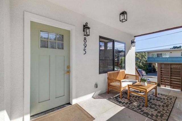 895 Laurel Avenue, Belmont, CA 94002