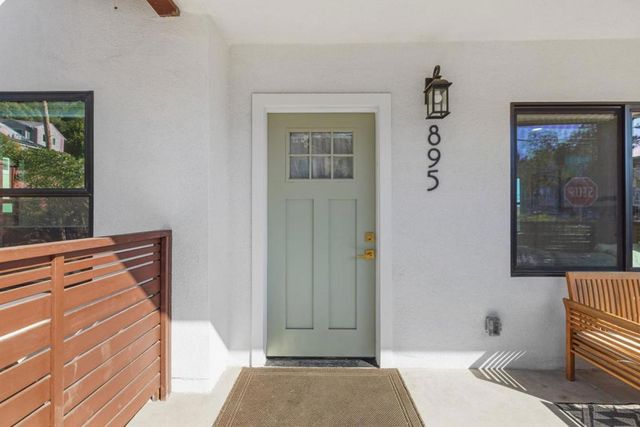 895 Laurel Avenue, Belmont, CA 94002