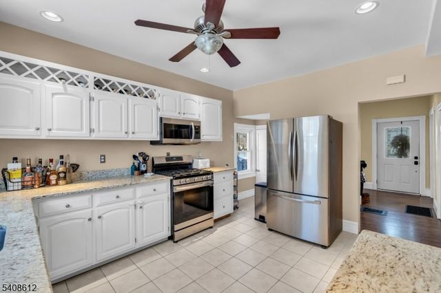 589 Mountain Ave, Bound Brook Boro, NJ 08805