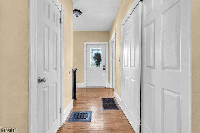 589 Mountain Ave, Bound Brook Boro, NJ 08805