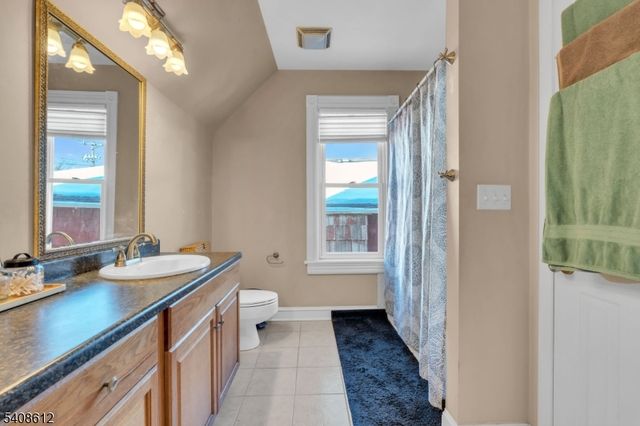 589 Mountain Ave, Bound Brook Boro, NJ 08805