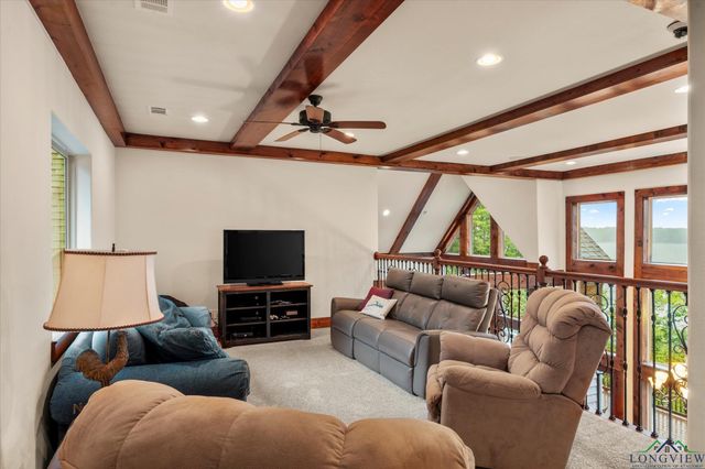 350 E El Dorado Dr, Scroggins, TX 75480