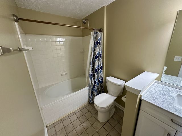 2025 Woodmont Blvd Apt 247, Nashville, TN 37215