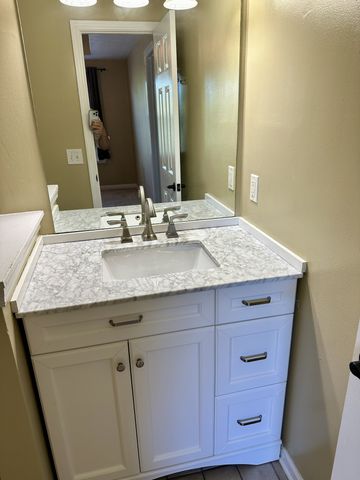 2025 Woodmont Blvd Apt 247, Nashville, TN 37215