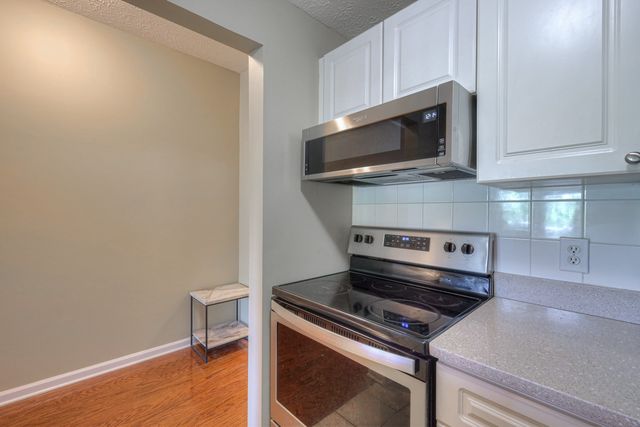 2025 Woodmont Blvd Apt 247, Nashville, TN 37215
