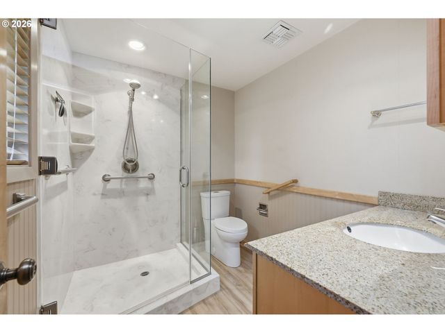 1890 TAYLOR St, Eugene, OR 97405