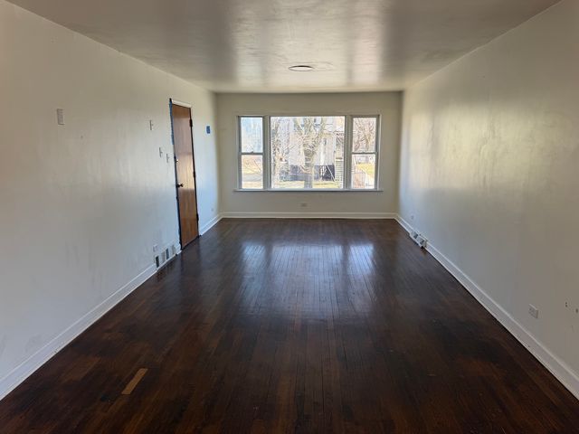 7958 S South Shore Drive, Chicago, IL 60617