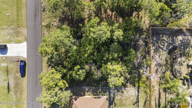 1330 Gimlet Street NW, Palm Bay, FL 32907