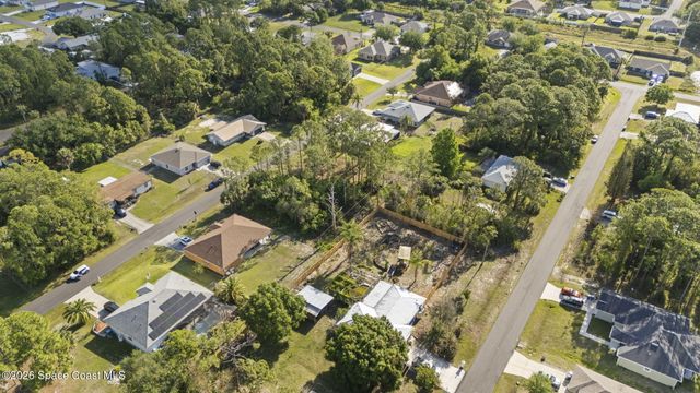 1330 Gimlet Street NW, Palm Bay, FL 32907