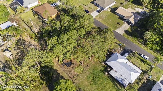 1330 Gimlet Street NW, Palm Bay, FL 32907