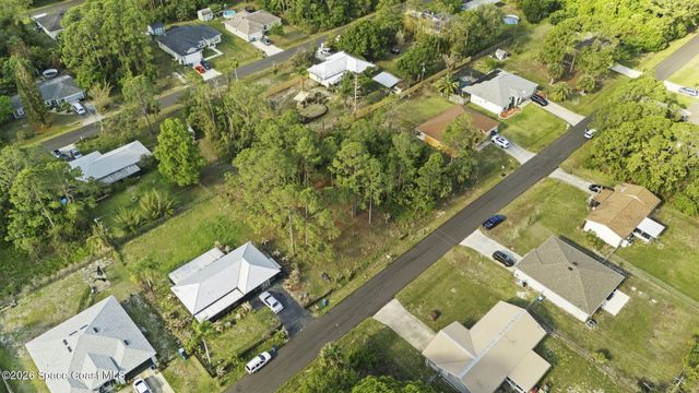 1330 Gimlet Street NW, Palm Bay, FL 32907