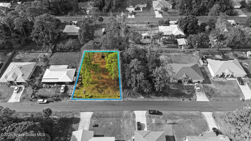 1330 Gimlet Street NW, Palm Bay, FL 32907