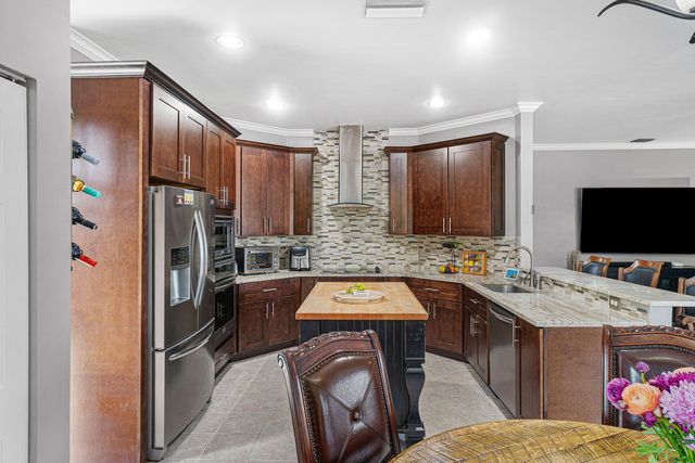 3840 Newport Avenue, Boynton Beach, FL 33436