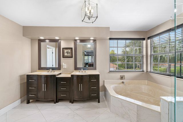 3840 Newport Avenue, Boynton Beach, FL 33436