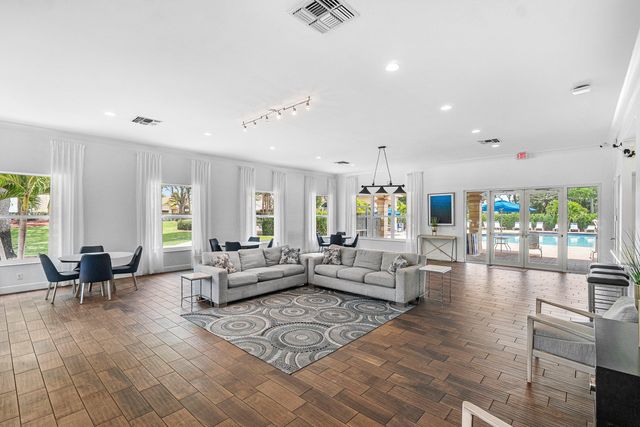 3840 Newport Avenue, Boynton Beach, FL 33436