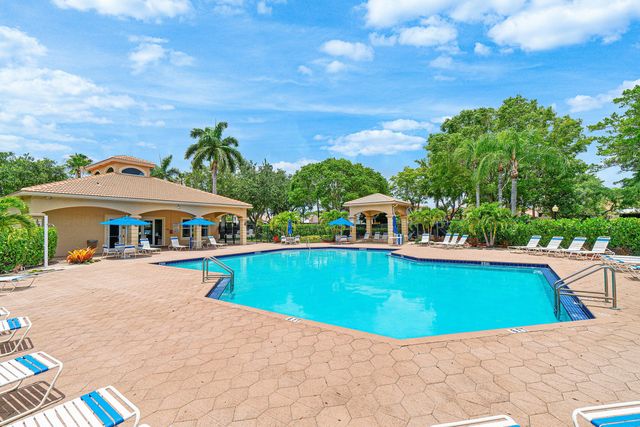 3840 Newport Avenue, Boynton Beach, FL 33436