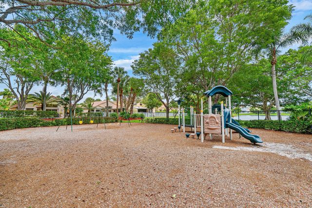 3840 Newport Avenue, Boynton Beach, FL 33436