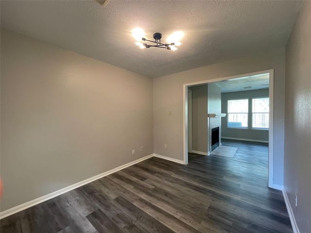 15631 Pilgrim Hall Drive, Friendswood, TX 77546