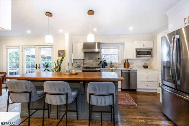 22 Broadview Ave, Maplewood Twp., NJ 07040