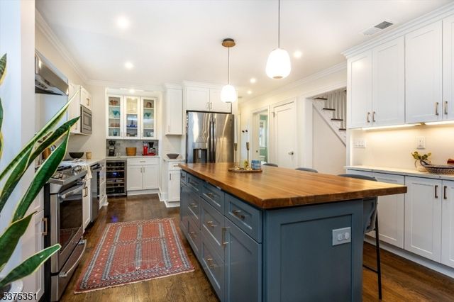 22 Broadview Ave, Maplewood Twp., NJ 07040