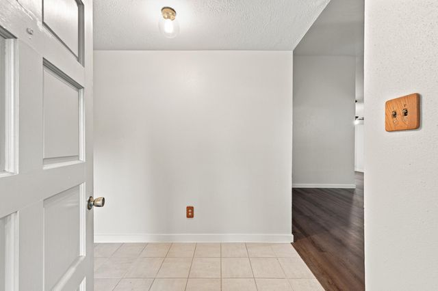 10846 W Mulberry Drive, La Porte, TX 77571