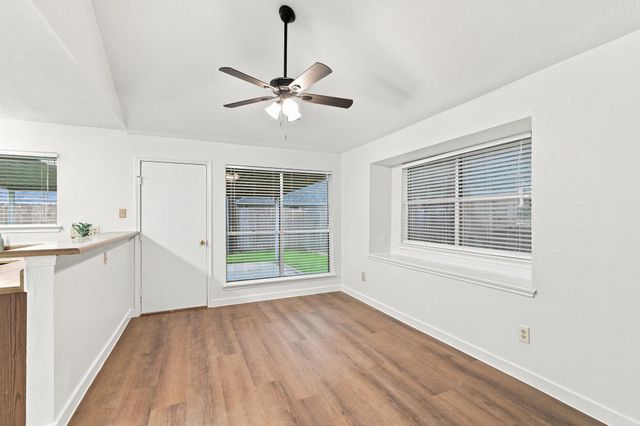 10846 W Mulberry Drive, La Porte, TX 77571