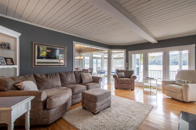 1661 Pageant Park Road, Barton, VT 05822
