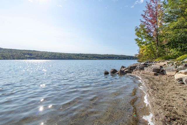 1661 Pageant Park Road, Barton, VT 05822