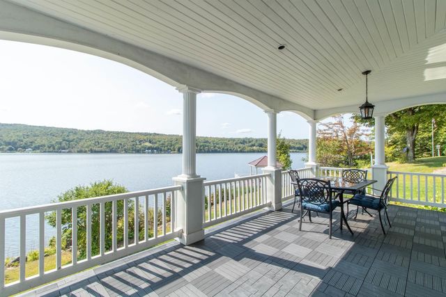 1661 Pageant Park Road, Barton, VT 05822