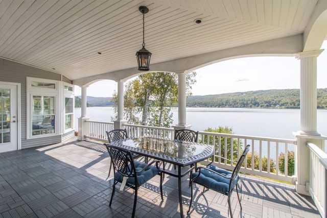 1661 Pageant Park Road, Barton, VT 05822