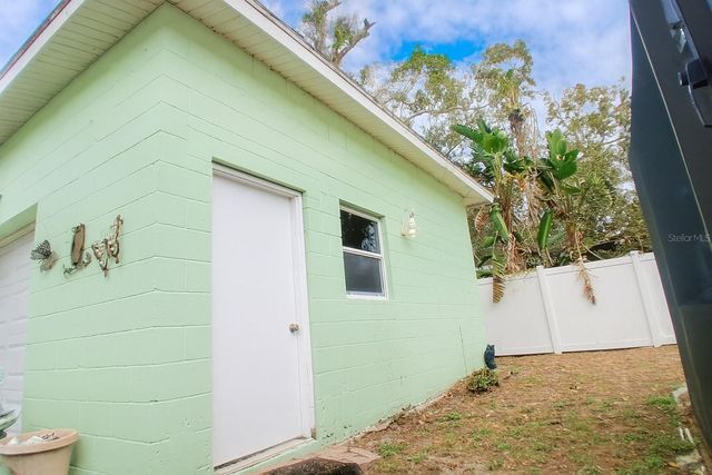 8013 W ELM STREET, Tampa, FL 33615