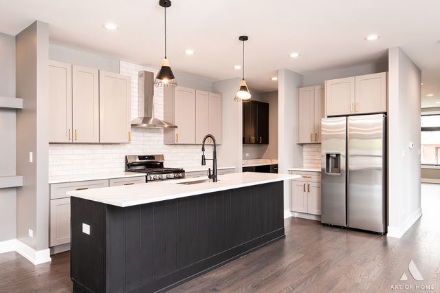 6908 26th Street, Berwyn, IL 60402