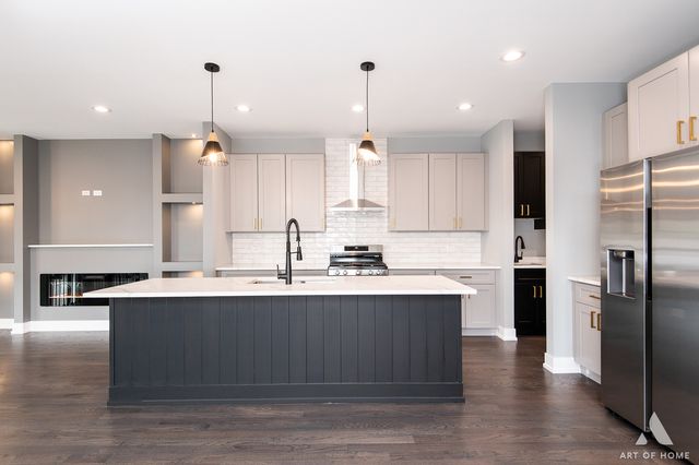 6908 26th Street, Berwyn, IL 60402