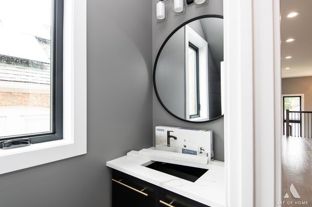 6908 26th Street, Berwyn, IL 60402