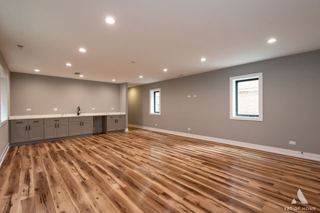 6908 26th Street, Berwyn, IL 60402