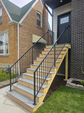 6908 26th Street, Berwyn, IL 60402