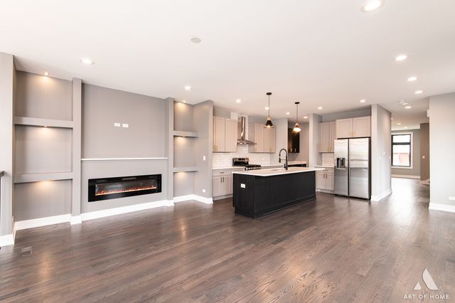 6908 26th Street, Berwyn, IL 60402