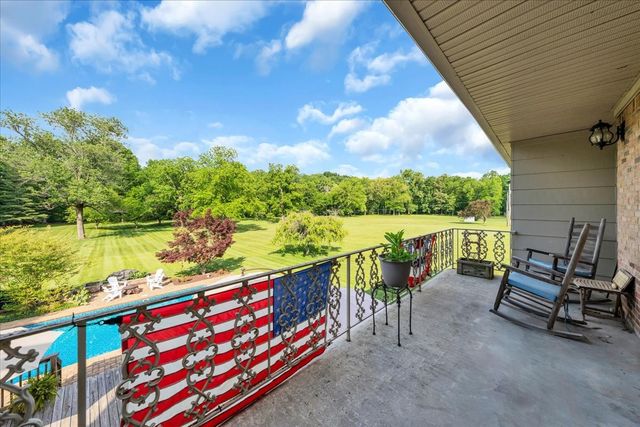 1205 Sycamore Dr, Manchester, TN 37355