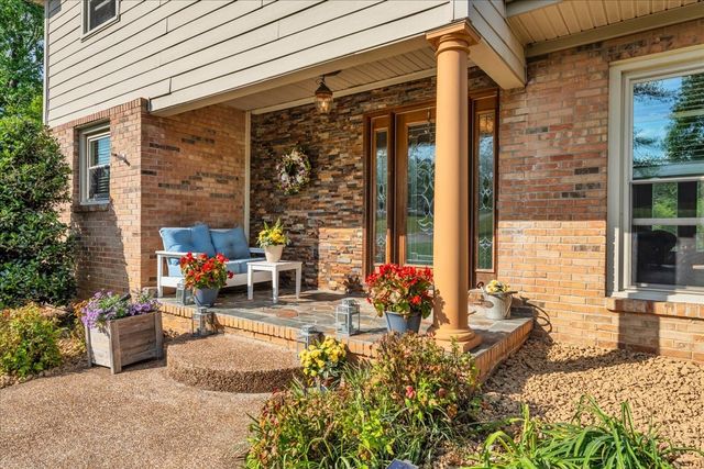 1205 Sycamore Dr, Manchester, TN 37355
