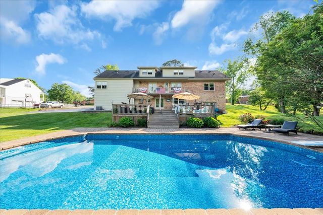 1205 Sycamore Dr, Manchester, TN 37355