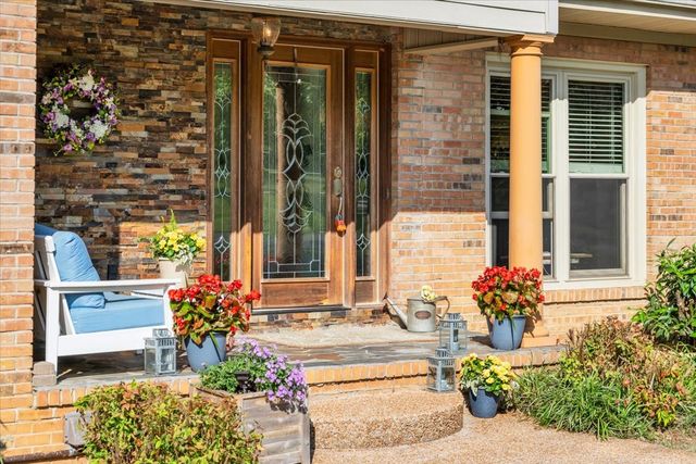 1205 Sycamore Dr, Manchester, TN 37355