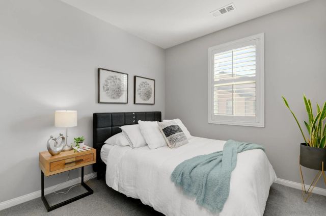 15947 Parkview Loop, San Diego, CA 92127