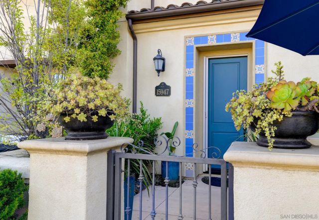 15947 Parkview Loop, San Diego, CA 92127
