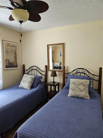 608 Waterside Dr 608, Hypoluxo, FL 33462