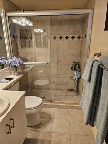 608 Waterside Dr 608, Hypoluxo, FL 33462