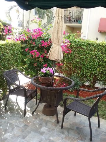 608 Waterside Dr 608, Hypoluxo, FL 33462