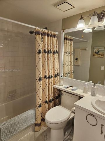 608 Waterside Dr 608, Hypoluxo, FL 33462