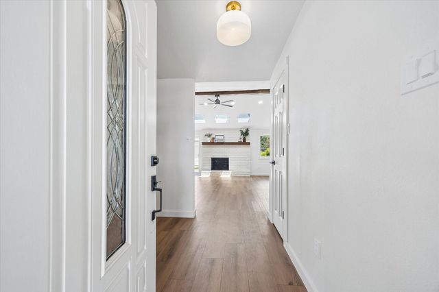 10618 Wickersham Lane, Houston, TX 77042